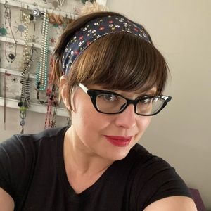 Meet your Posher, Leslie